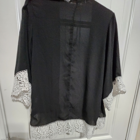 Black Cardigan with white lace border - Picture 6 of 7